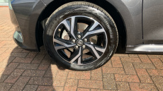 Toyota Yaris 1.5 Hybrid Design 5dr CVT Hybrid Hatchback